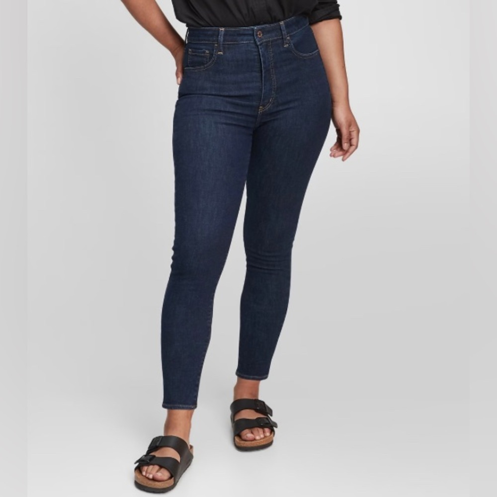 Gap Sky High Rise Universal Jeggings with Secret Smoothing Pockets